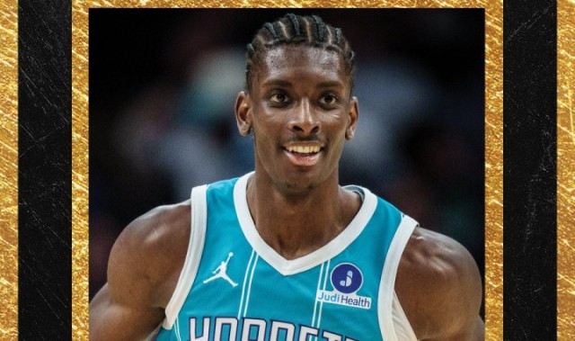 开云官网-拼命三郎！NBA常规赛最佳拼搏奖：黄蜂前锋迪亚巴特！
